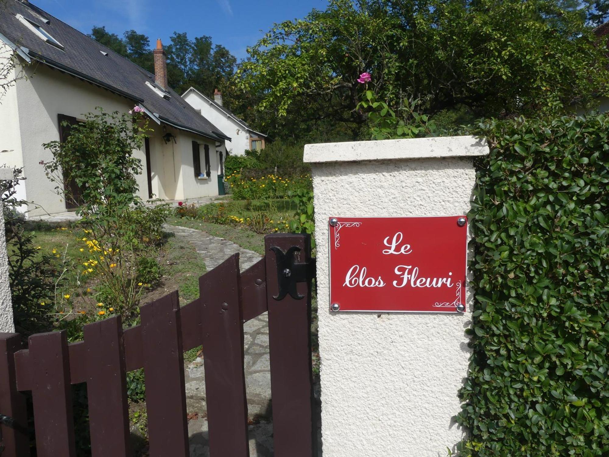 Le Clos Fleuri - Chambres D'Hotes Onzain Exterior photo